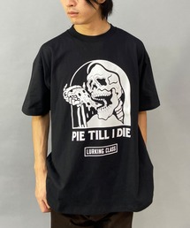 【ムラサキスポーツ別注】LURKING CLASS/ラーキングクラス オーバーサイズ グラフィックプリント クルーネックTシャツ/半袖Tシャツ ST23STM08