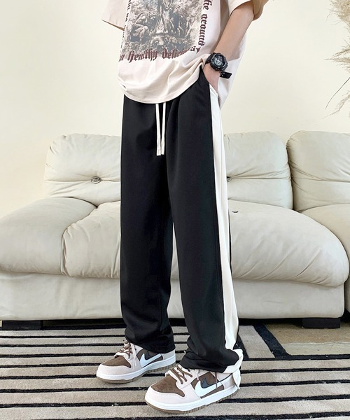 FVLMEN(フルメン)の「【FVLMEN】line sweat Pants/ライン スウェット パンツ(スウェットパンツ・メンズ・アイボリー/ブラック/グレー・MEDIUM/LARGE/X-LARGE)」の12枚目の写真