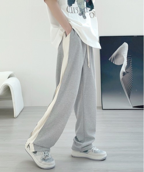 FVLMEN(フルメン)の「【FVLMEN】line sweat Pants/ライン スウェット パンツ(スウェットパンツ・メンズ・アイボリー/ブラック/グレー・MEDIUM/LARGE/X-LARGE)」の20枚目の写真