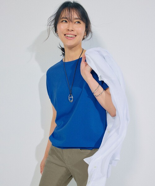 23区(ニジュウサンク)の「【洗える/好評につき新色追加】レーヨンポリエステルストレッチ プルオーバー ニット(ニット/セーター・レディース・ホワイト系/ブラック系/グレー系/ベージュ系1/ネイビー系/ネイビー系1/オレンジ系/スモーキーグリーン系/ベージュ系2/ネイビー系2/イエロー系/ブルー系/グリーン系/ライトグレー系1・38)」の12枚目の写真