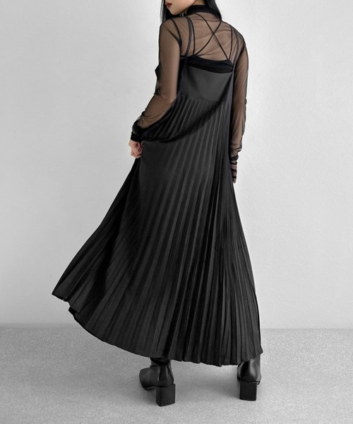 LVEU.(ラブユ.)の「【LVEU.】プリーツキャミソールロングワンピース / キャミワンピ プリーツワンピ ロングワンピ ブラック ZOZOTOWN限定(ワンピース・レディース・ブラック・FREE)」の12枚目の写真