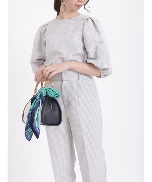 Te chichi（テチチ）の「ドットジャカードボリュームブラウス（セットアップ可）（シャツ/ブラウス・レディース・ネイビー/グレー・ﾌﾘ-）」の12枚目の写真