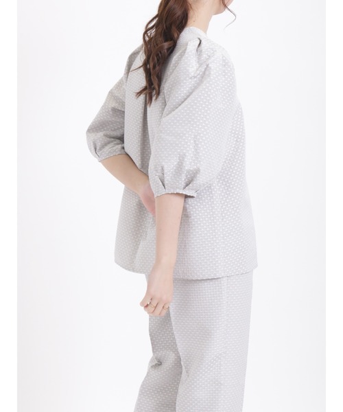 Te chichi（テチチ）の「ドットジャカードボリュームブラウス（セットアップ可）（シャツ/ブラウス・レディース・ネイビー/グレー・ﾌﾘ-）」の11枚目の写真