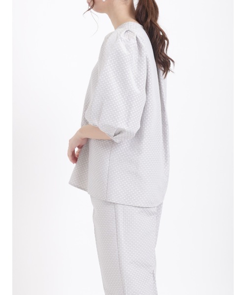 Te chichi（テチチ）の「ドットジャカードボリュームブラウス（セットアップ可）（シャツ/ブラウス・レディース・ネイビー/グレー・ﾌﾘ-）」の9枚目の写真