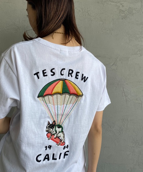The Endless Summer（エンドレスサマー）の「[THE ENDLESS SUMMER/エンドレスサマー] 別注 パラシュートBUHI刺繍Tシャツ（Tシャツ/カットソー・レディース・ホワイト/ネイビー・XL/M/L）」の21枚目の写真