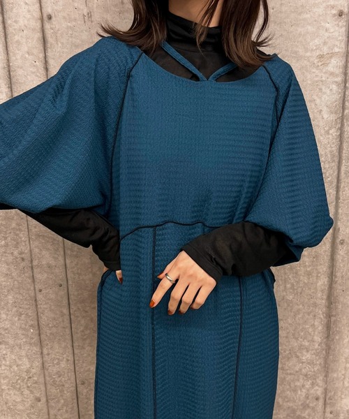 byYOUANCE(バイユアンス)の「配色デザインストラップカットワンピース(ワンピース・レディース・ブラック/ブルー・FREE)」の13枚目の写真