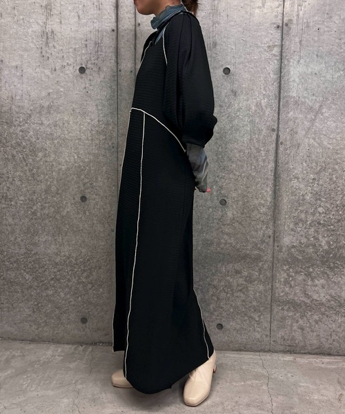 byYOUANCE(バイユアンス)の「配色デザインストラップカットワンピース(ワンピース・レディース・ブラック/ブルー・FREE)」の7枚目の写真