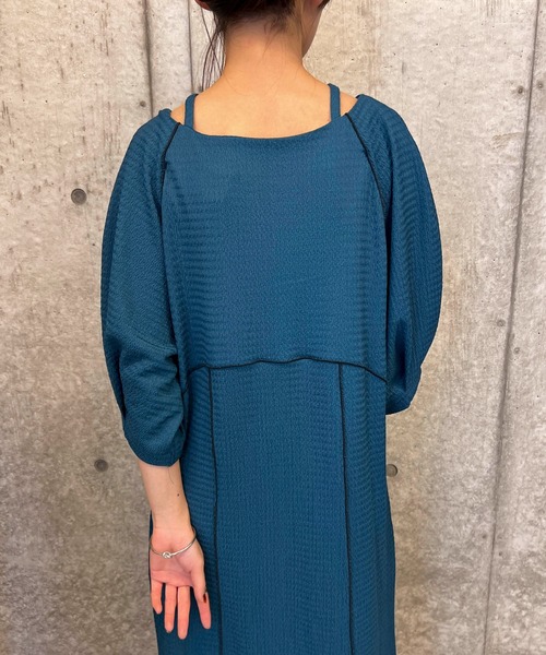 byYOUANCE(バイユアンス)の「配色デザインストラップカットワンピース(ワンピース・レディース・ブラック/ブルー・FREE)」の18枚目の写真