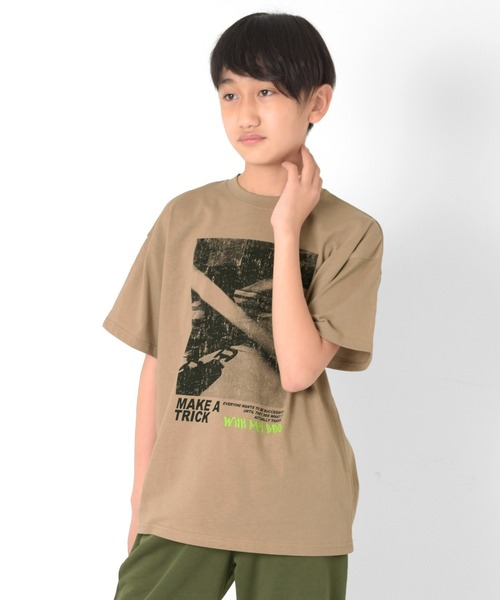 GLAZOS（グラソス）の「アソートフロントフォトグラフィックTシャツ（Tシャツ/カットソー・キッズ・ホワイト/グレー/チャコールグレー/ベージュ・170cm/140cm/160cm/150cm）」の4枚目の写真