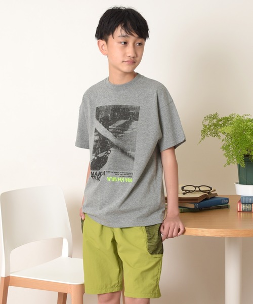 GLAZOS（グラソス）の「アソートフロントフォトグラフィックTシャツ（Tシャツ/カットソー・キッズ・ホワイト/グレー/チャコールグレー/ベージュ・170cm/140cm/160cm/150cm）」の3枚目の写真