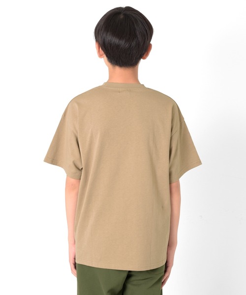 GLAZOS（グラソス）の「アソートフロントフォトグラフィックTシャツ（Tシャツ/カットソー・キッズ・ホワイト/グレー/チャコールグレー/ベージュ・170cm/140cm/160cm/150cm）」の11枚目の写真