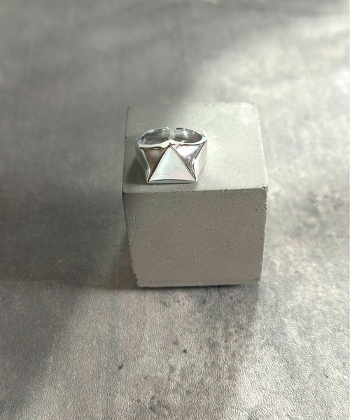 blatto（ブラット）の「【blatto 925silver】 925シルバー　リング　フリーサイズ　　bla1956　　Y（リング・メンズ・ライトアッシュグレー/A/B/C/D/E/F/G/H/I/J/K/L/M/N/O/P/Q/R/S/T・FREE）」の17枚目の写真