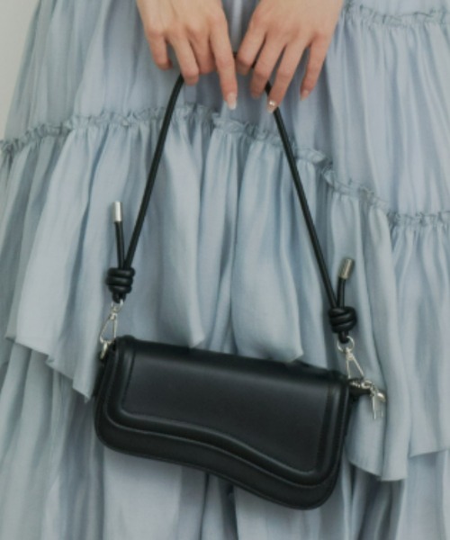 Olu.(オルドット)の「【ロングセラーアイテム】カクテルショルダーバッグ(ショルダーバッグ・レディース・ホワイト/ベビーピンク/オレンジ系その他/ベージュ/ブラック・FREE)」の3枚目の写真