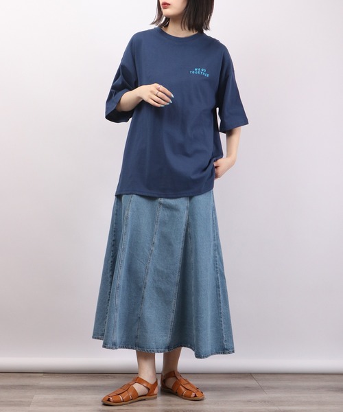 spiritoso(スピリトーゾ)の「spiritoso スケーター カップルプリント 半袖Tシャツ(Tシャツ/カットソー・レディース・ネイビー/オレンジ・F)」の8枚目の写真