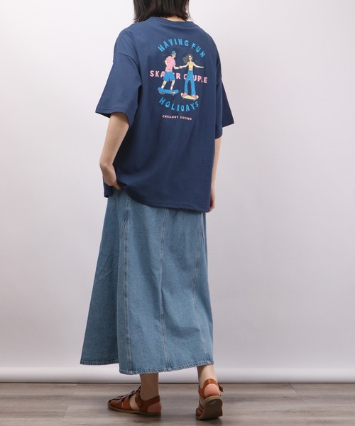 spiritoso(スピリトーゾ)の「spiritoso スケーター カップルプリント 半袖Tシャツ(Tシャツ/カットソー・レディース・ネイビー/オレンジ・F)」の9枚目の写真
