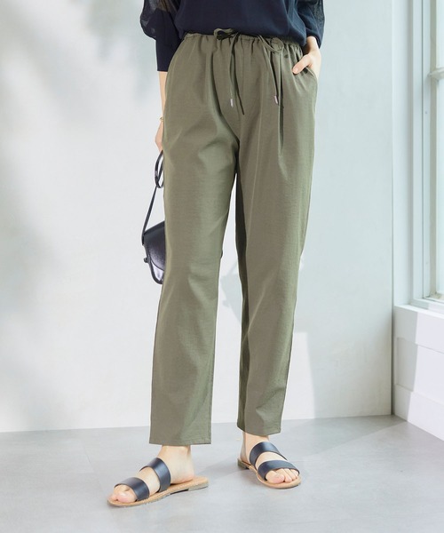 CROSS FUNCTION（クロスファンクション）の「《ストレッチ・シワになりにくい》さらっと速乾 きれいめイージータックパンツ【CF/クロスファンクション】（その他パンツ・レディース・アーミー/ライトベージュ/クリアブラック/ロイヤルブルー/クリーム/アイボリー/ネイビー/ベージュ/カーキ/チャコールグレー/ブラック・M/L/LL）」の9枚目の写真