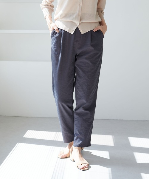 CROSS FUNCTION（クロスファンクション）の「《ストレッチ・シワになりにくい》さらっと速乾 きれいめイージータックパンツ【CF/クロスファンクション】（その他パンツ・レディース・アーミー/ライトベージュ/クリアブラック/ロイヤルブルー/クリーム/アイボリー/ネイビー/ベージュ/カーキ/チャコールグレー/ブラック・M/L/LL）」の3枚目の写真