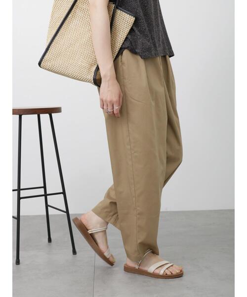 Samansa Mos2 blue(サマンサモスモスブルー)の「タックトラウザーパンツ(その他パンツ・レディース・チャコールグレー/ブルー/ベージュ・F)」の4枚目の写真