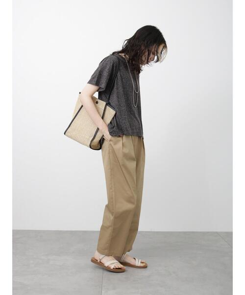 Samansa Mos2 blue(サマンサモスモスブルー)の「タックトラウザーパンツ(その他パンツ・レディース・チャコールグレー/ブルー/ベージュ・F)」の10枚目の写真