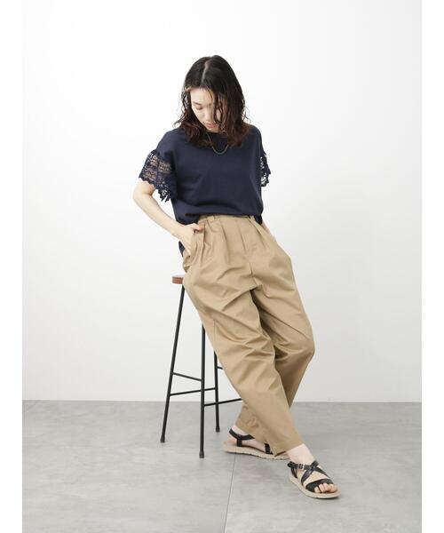 Samansa Mos2 blue(サマンサモスモスブルー)の「タックトラウザーパンツ(その他パンツ・レディース・チャコールグレー/ブルー/ベージュ・F)」の14枚目の写真