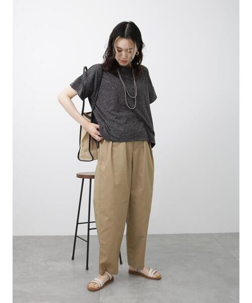 Samansa Mos2 blue(サマンサモスモスブルー)の「タックトラウザーパンツ(その他パンツ・レディース・チャコールグレー/ブルー/ベージュ・F)」の17枚目の写真