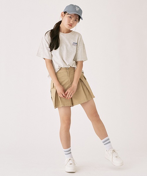 LOVETOXIC(ラブトキシック)の「カーゴボックスプリーツキュロット(スカート・キッズ・ブラック/ブルー/ベージュ・S/L/M)」の17枚目の写真