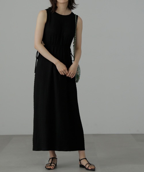 FREE'S MART（フリーズマート）の「◆サイドカットノースリカットソーワンピース（ワンピース・レディース・イエロー/グリーン/ブラック・SMALL/MEDIUM）」の7枚目の写真