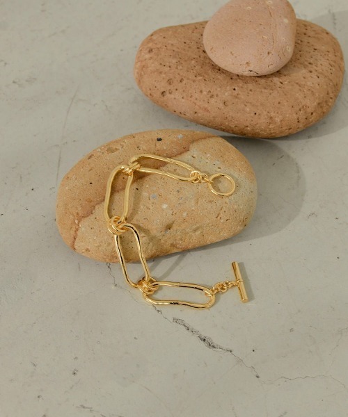 TODAYFUL(トゥデイフル)の「TODAYFUL Twist Chain Bracelet ツイストチェーンブレスレット/12320923(ブレスレット・レディース・シルバー/ゴールド・ONE SIZE)」の12枚目の写真