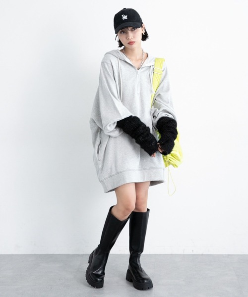 PAGEBOY（ページボーイ）の「フェザーアームウォーマー（アームカバー・レディース・ベージュ/ブラック・FREE）」の6枚目の写真