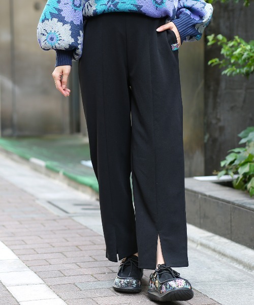 チチカカ（チチカカ）の「ジョーゼットフロントスリットパンツ（その他パンツ・レディース・ブラック/レッド/ブラウン・LARGE/MEDIUM）」の2枚目の写真