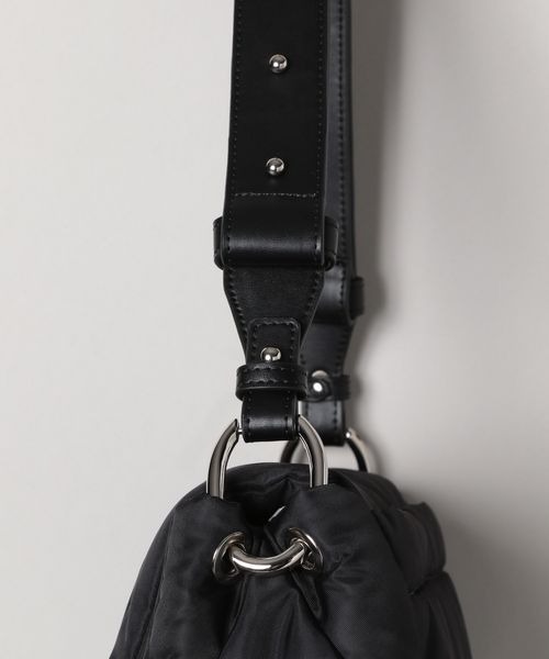 JEANASIS（ジーナシス）の「パファーナイロンショルダーBAG/976418（ショルダーバッグ・レディース・カーキ/ホワイト/ブラック・FREE）」の17枚目の写真