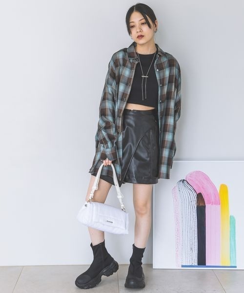 JEANASIS（ジーナシス）の「パファーナイロンショルダーBAG/976418（ショルダーバッグ・レディース・カーキ/ホワイト/ブラック・FREE）」の4枚目の写真