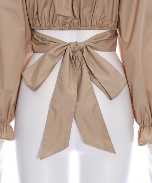 clear（クリア）の「クロスバックリボンブラウス [着回し力抜群 大人 カジュアル 短丈ブラウス]（シャツ/ブラウス・レディース・ベージュ/ブラック/サックスブルー/オフホワイト・F）」の10枚目の写真