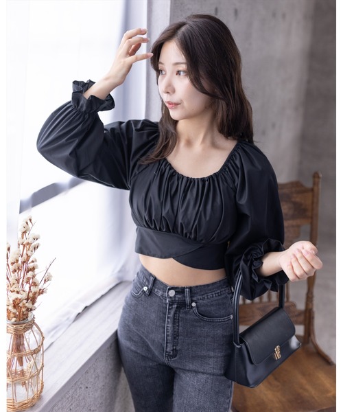 clear（クリア）の「クロスバックリボンブラウス [着回し力抜群 大人 カジュアル 短丈ブラウス]（シャツ/ブラウス・レディース・ベージュ/ブラック/サックスブルー/オフホワイト・F）」の16枚目の写真