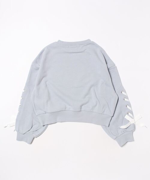 LOVETOXIC（ラブトキシック）の「【WEB・一部店舗限定】袖レースアップスウェット（スウェット・キッズ・ラベンダー/ブラック/サックスブルー・S/L/M）」の7枚目の写真