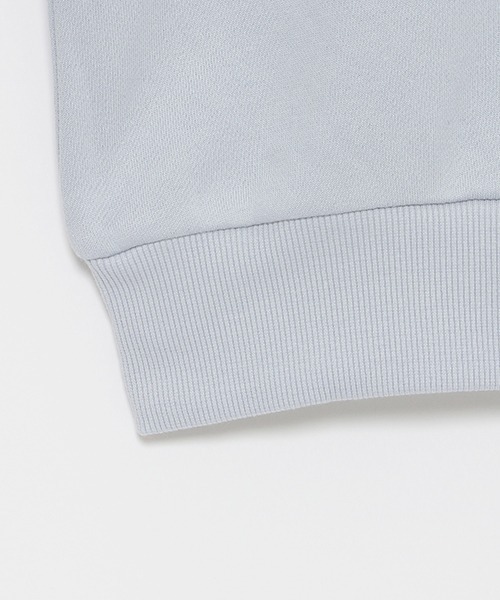 LOVETOXIC（ラブトキシック）の「【WEB・一部店舗限定】袖レースアップスウェット（スウェット・キッズ・ラベンダー/ブラック/サックスブルー・S/L/M）」の4枚目の写真