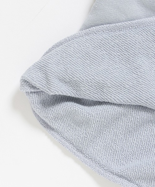 LOVETOXIC（ラブトキシック）の「【WEB・一部店舗限定】袖レースアップスウェット（スウェット・キッズ・ラベンダー/ブラック/サックスブルー・S/L/M）」の5枚目の写真