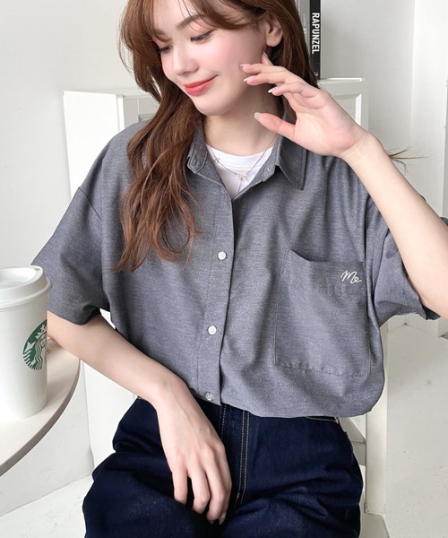 マディソンブルー 半袖 シャツ ピンク コットン オックスフォード BD 刺繍S moment+（モーメントプラス）の「ワンポイント刺繍半袖オックスシャツ