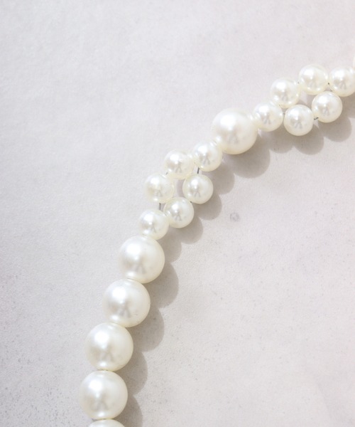 Ree&Mee（リーアンドミー）の「Ree&Mee ベロア パール スマホショルダーストラップ（スマホグッズ・レディース・ゴールド・FREE）」の8枚目の写真