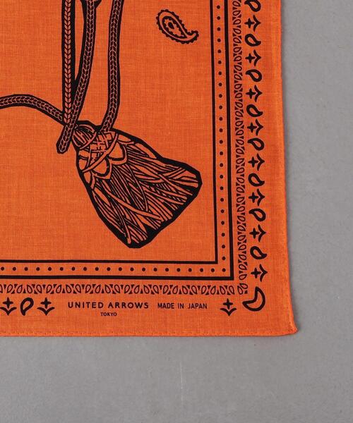 UNITED ARROWS（ユナイテッドアローズ）の「タッセル バンダナ（バンダナ/スカーフ・メンズ・オレンジ/ネイビー/モカ/グレー/パープル・FREE）」の7枚目の写真