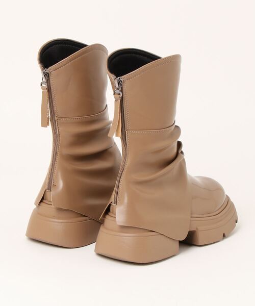 shoes365(シューズスリーシックスファイヴ)の「【shoes365】レイヤー厚底ブーツ(ブーツ・レディース・オフホワイト/ブラック/ベージュ・24.0cm/22.5cm/24.5cm/23.5cm/25.0cm/23.0cm)」の4枚目の写真