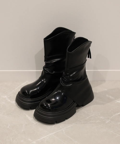 shoes365(シューズスリーシックスファイヴ)の「【shoes365】レイヤー厚底ブーツ(ブーツ・レディース・オフホワイト/ブラック/ベージュ・24.0cm/22.5cm/24.5cm/23.5cm/25.0cm/23.0cm)」の3枚目の写真