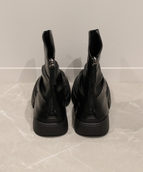shoes365(シューズスリーシックスファイヴ)の「【shoes365】レイヤー厚底ブーツ(ブーツ・レディース・オフホワイト/ブラック/ベージュ・24.0cm/22.5cm/24.5cm/23.5cm/25.0cm/23.0cm)」の15枚目の写真