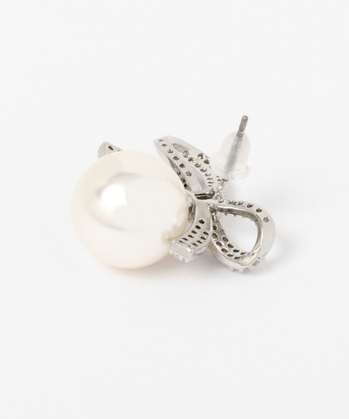tiny tiny（ティニーティニー）の「パール調キラキラリボンピアス[tiny tiny(ティニーティニー)]（ピアス（両耳用）・レディース・グレー・0）」の2枚目の写真