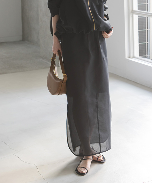 Noble（ノーブル）の「ミルキーシアーロングスカート（スカート・レディース・ブラック/ベージュ・36/38）」の2枚目の写真