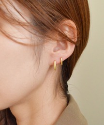styiro（スタイロ）の「ニッケルフリー スクエアフープピアス（ピアス（両耳用））」