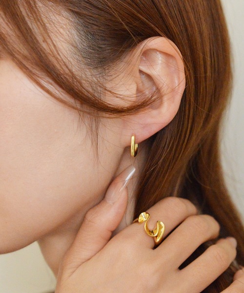 styiro(スタイロ)の「ニッケルフリー スクエアフープピアス(ピアス(両耳用)・レディース・シルバー/ゴールド・10/14)」の15枚目の写真