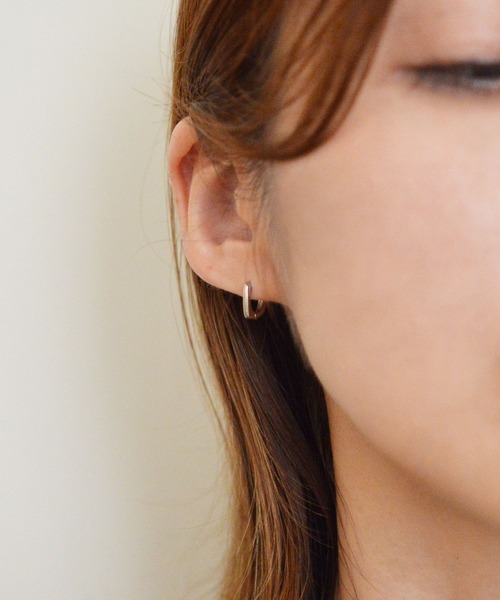styiro(スタイロ)の「ニッケルフリー スクエアフープピアス(ピアス(両耳用)・レディース・シルバー/ゴールド・10/14)」の9枚目の写真