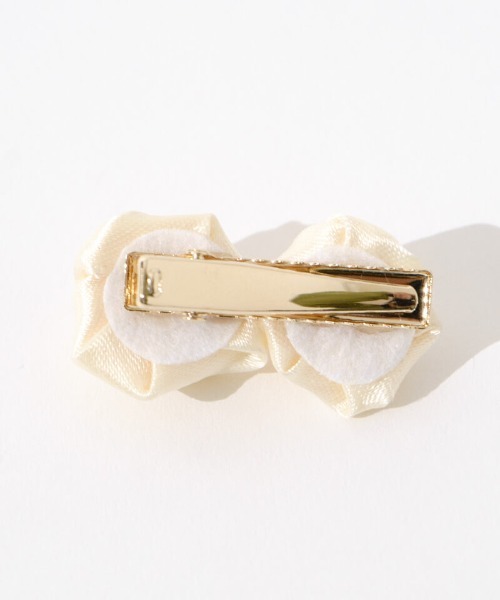 flower（フラワー）の「ロージークリップ（バレッタ/ヘアクリップ・レディース・ブラック/アイボリー・FREE）」の6枚目の写真