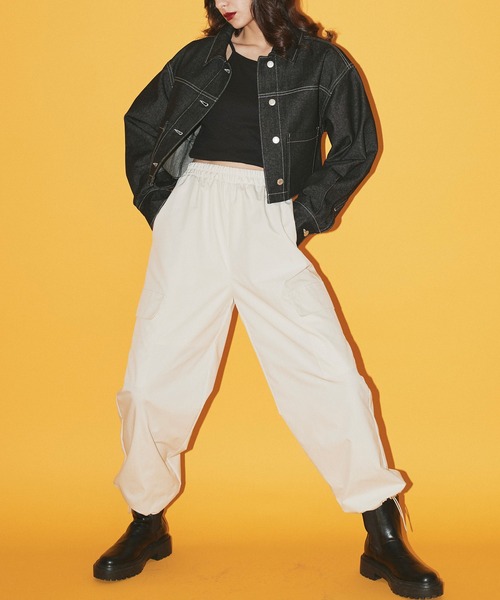 LIAN（リアン）の「ベネシャンカーゴパンツ（カーゴパンツ・レディース・チャコールグレー/ブラック/ピンク/アイボリー・FREE）」の2枚目の写真